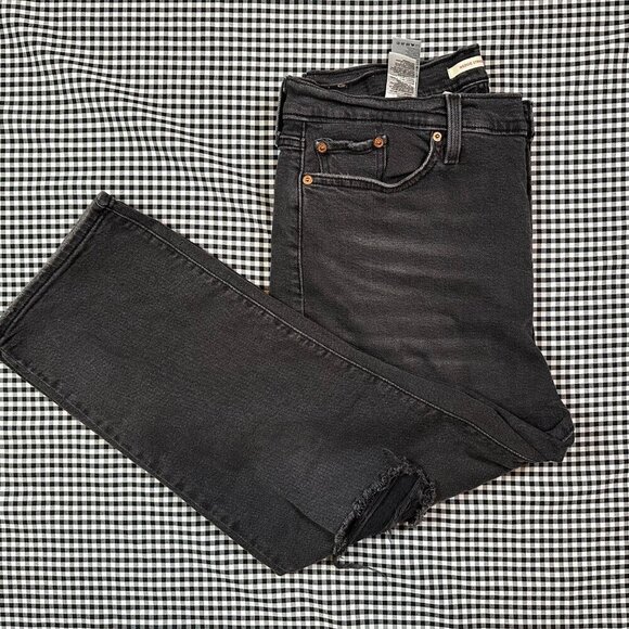 Levi's Wedgie Straight Grey Distressed Denim Jeans Women's Size 16W - Picture 2 of 6